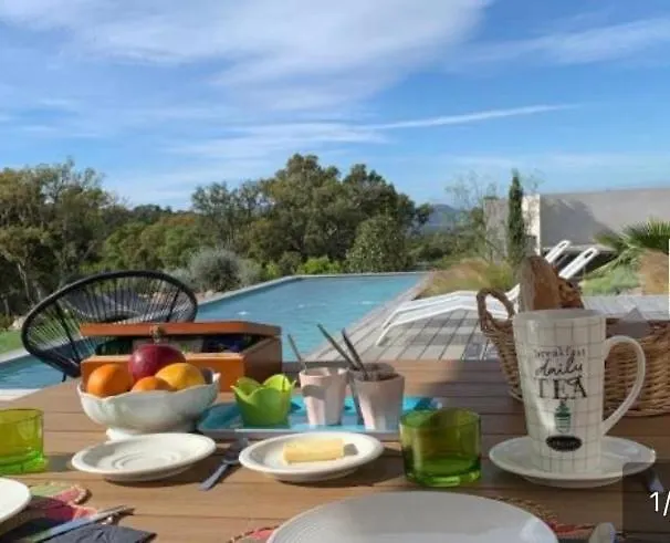 ベッド・アンド・ブレックファスト Rondinara Camara - *