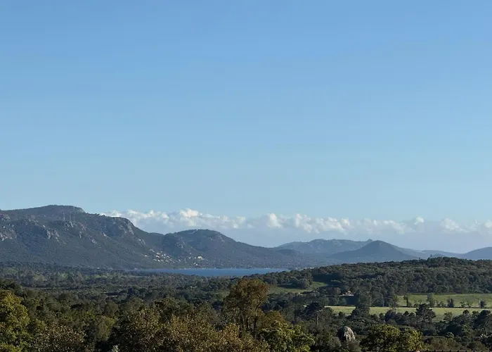 ベッド・アンド・ブレックファスト Rondinara Camara -